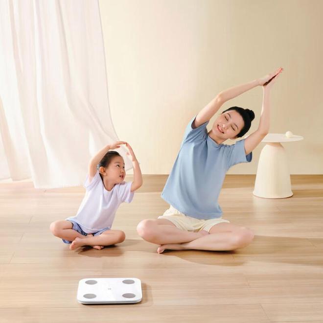 你的私人健康管家让减脂塑形更科学开元棋牌试玩智能体脂秤S400：(图2)